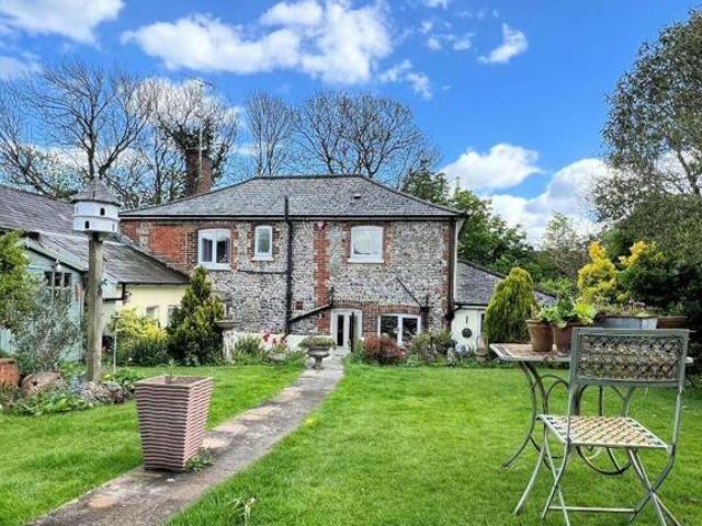 House for sale in Horsham, West Sussex
