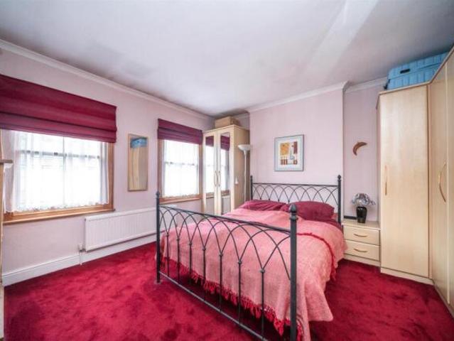House for sale in Five Acres, Hertfordshire