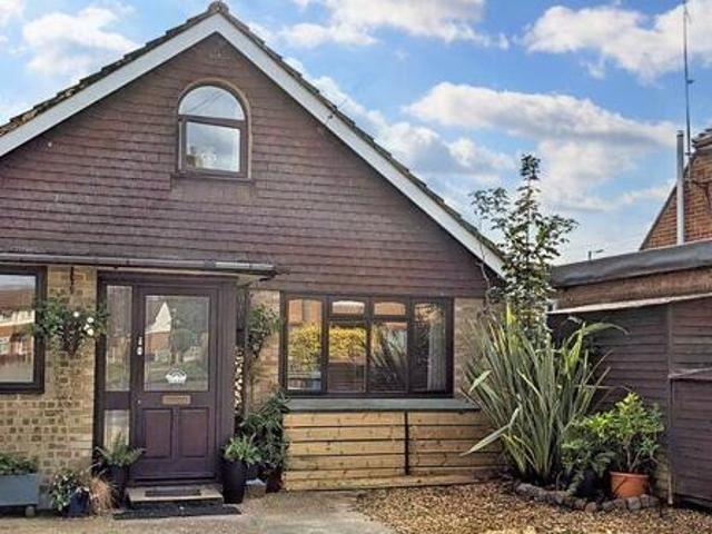 House for sale in Navestock Side