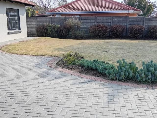 House for sale in Hartbeespoort Dam Nature Reserve, North West