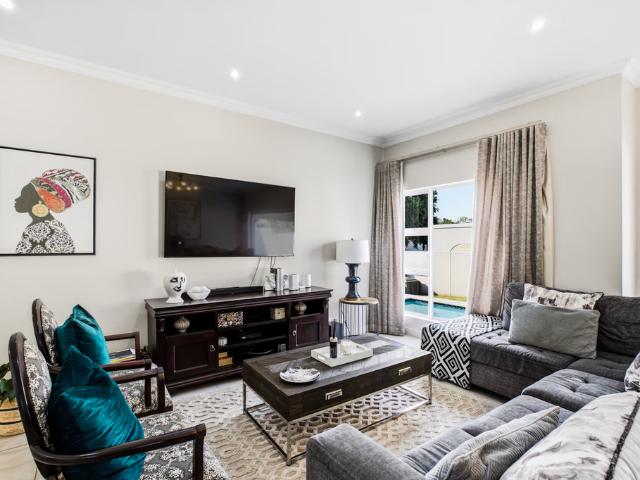 House for sale in Broadacres AH, City of Johannesburg Metropolitan Municipality