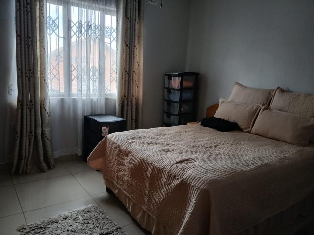 House for sale in Chatsworth, Kwazulu-natal