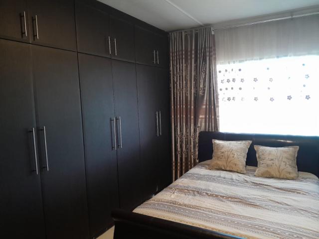 House for sale in Chatsworth, Kwazulu-natal