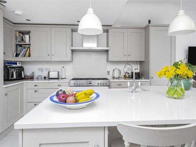 House for sale in Teddington, Greater London