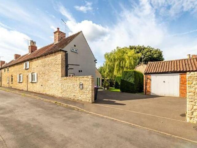 House for sale in Brayford, Lincolnshire