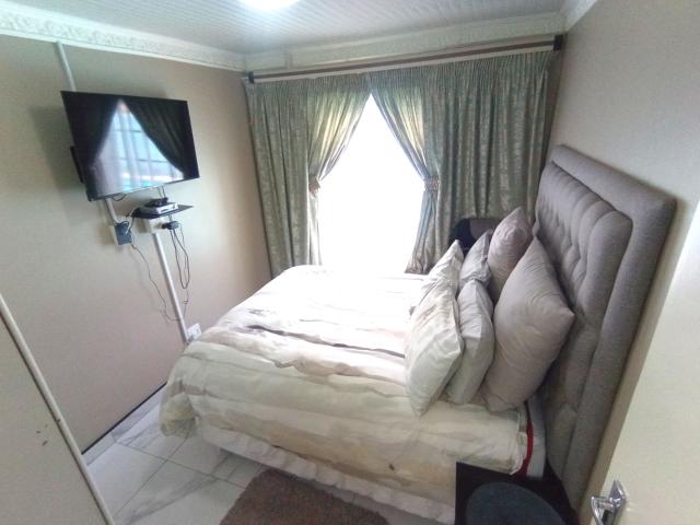House for sale in Akasia, Gauteng
