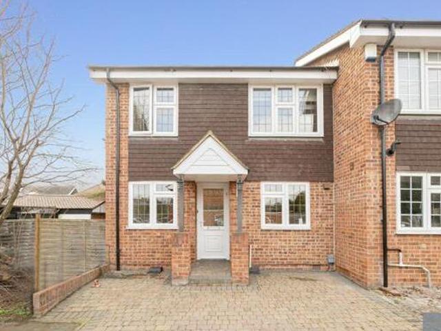 House for sale in Chigwell, Epping
