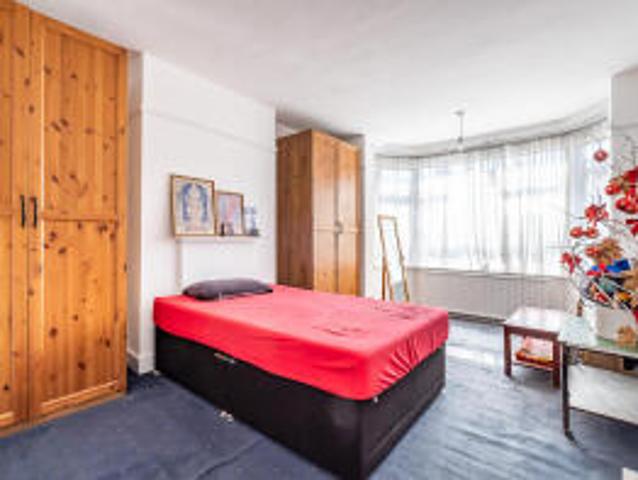 House for sale in Cat Hill