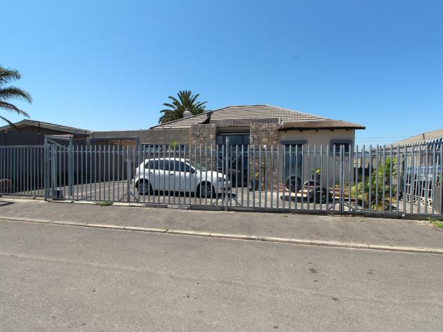 House for sale in Parow, Western Cape