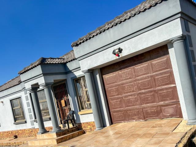 House for sale in Nooitgedacht, Gauteng