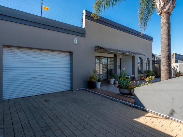 House for sale in Vosloorus, Gauteng