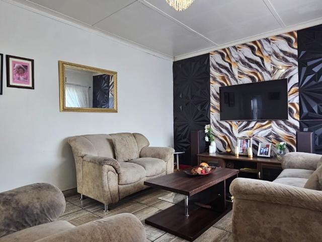 House for sale in Vosloorus, Gauteng