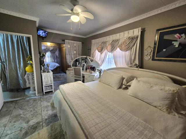 House for sale in Mohlakeng, Gauteng
