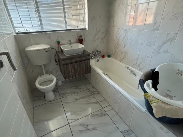 House for sale in Waterkloof, Gauteng