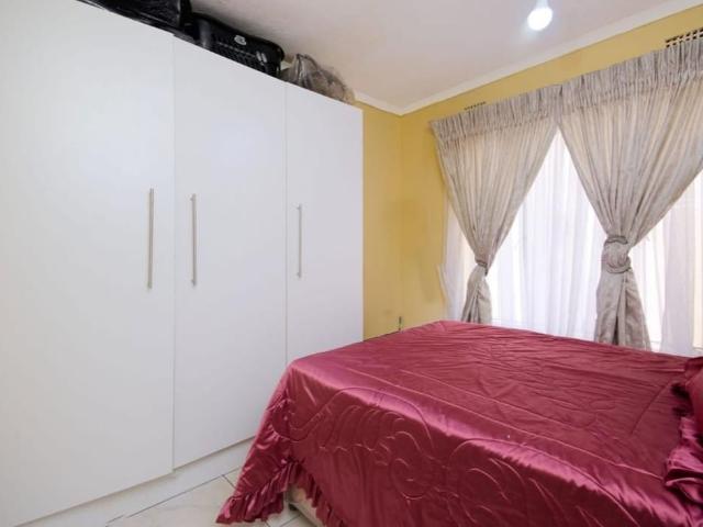 House for sale in Diepkloof, Vosloorus
