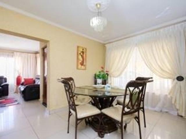 House for sale in Diepkloof, Vosloorus