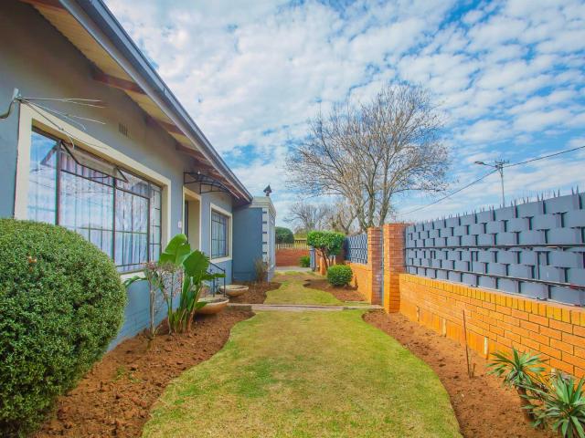 House for sale in Roodepoort