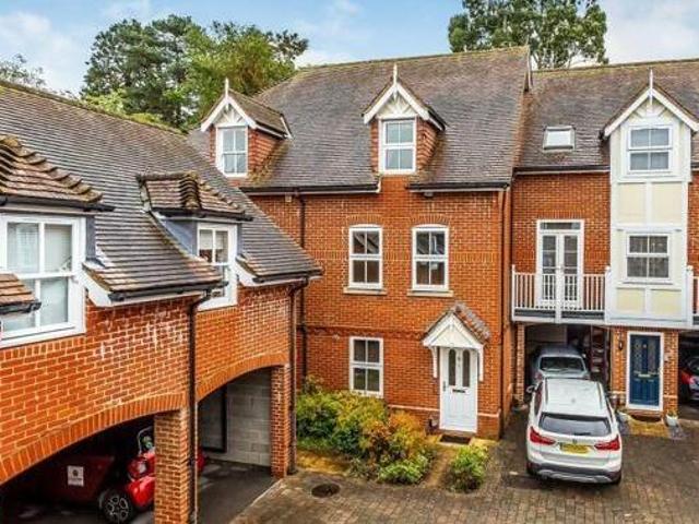 House for sale in Rose Hill, Mole Valley