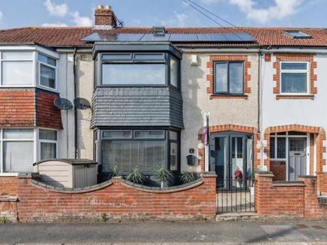 House for sale in Spring Vale, Hampshire