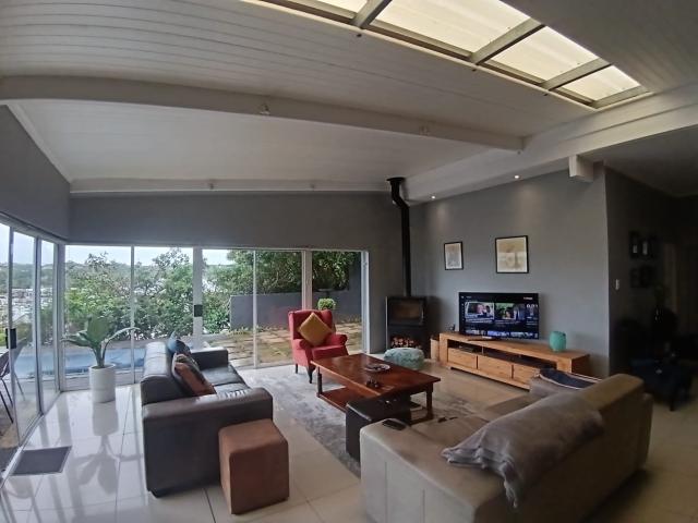 House for sale in Bushmans River Mouth, Eastern Cape