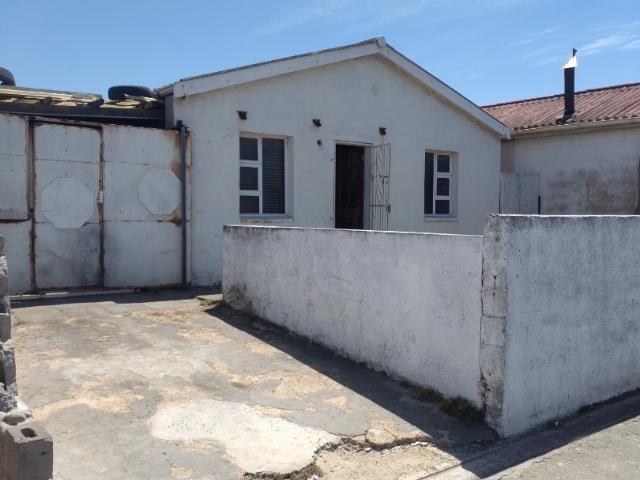 House for sale in Mitchells Plain, Western Cape