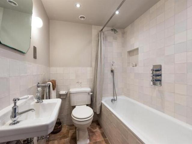 House for sale in Walthamstow, Greater London