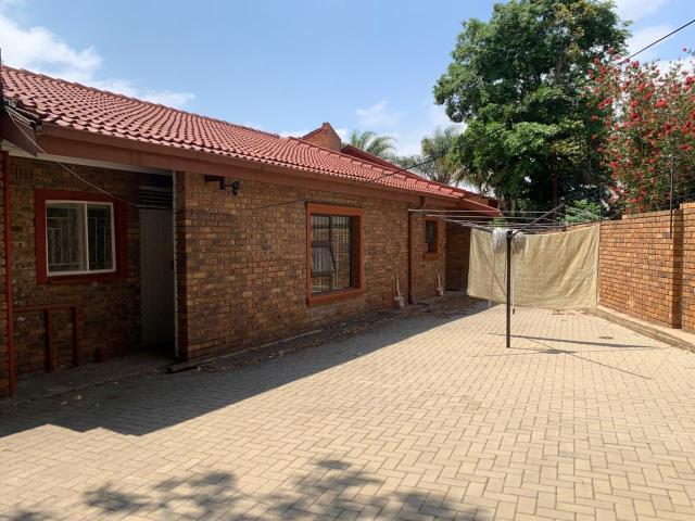 House for sale in Edleen, Kempton Park