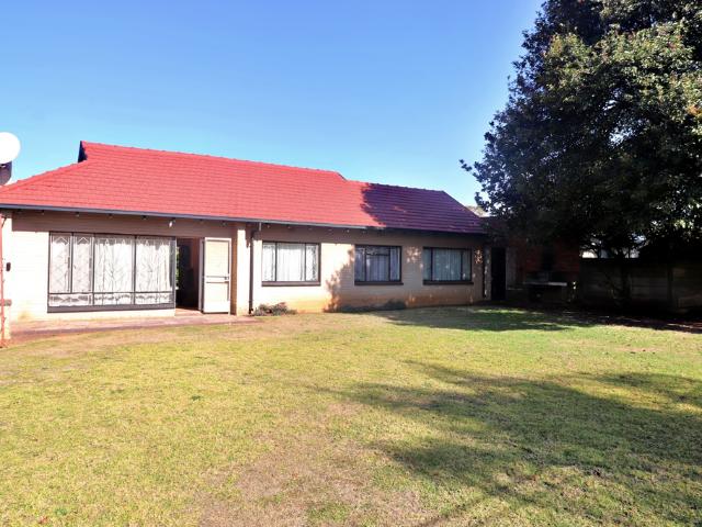House for sale in Edleen, Ekurhuleni