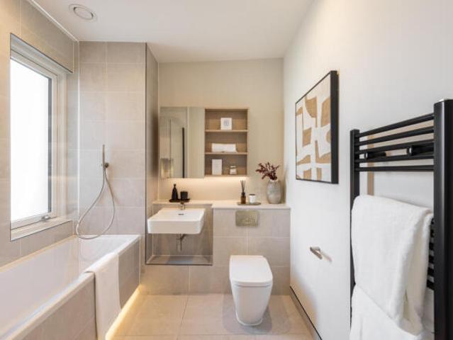 House for sale in Twickenham, Greater London