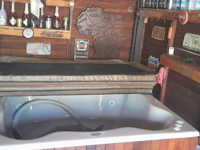 House for sale in Hartbeespoort Dam Nature Reserve, North West