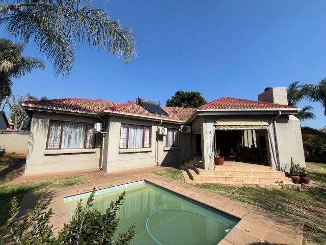House for sale in Waterkloof, Gauteng