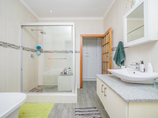 House for sale in Queensburgh, Kwazulu-natal