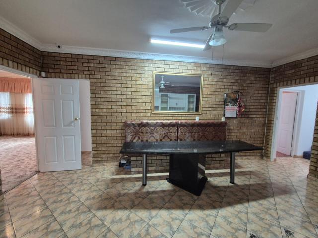 House for sale in Queensburgh, Kwazulu-natal