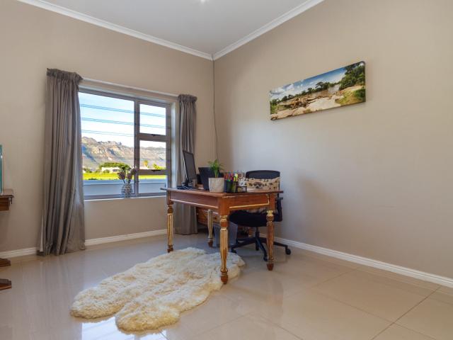 House for sale in Gordon's Bay, Western Cape
