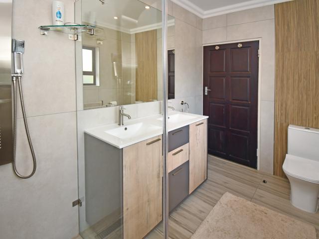House for sale in Farrarmere, Ekurhuleni