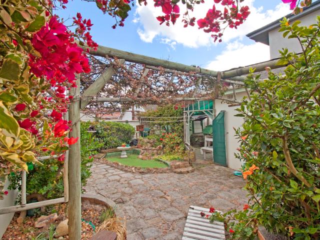 House for sale in Fish Hoek, City of Cape Town