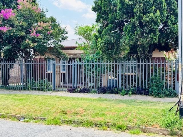House for sale in Vosloorus, Gauteng