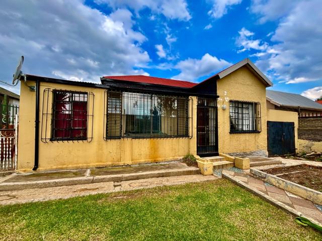 House for sale in Vosloorus, Gauteng