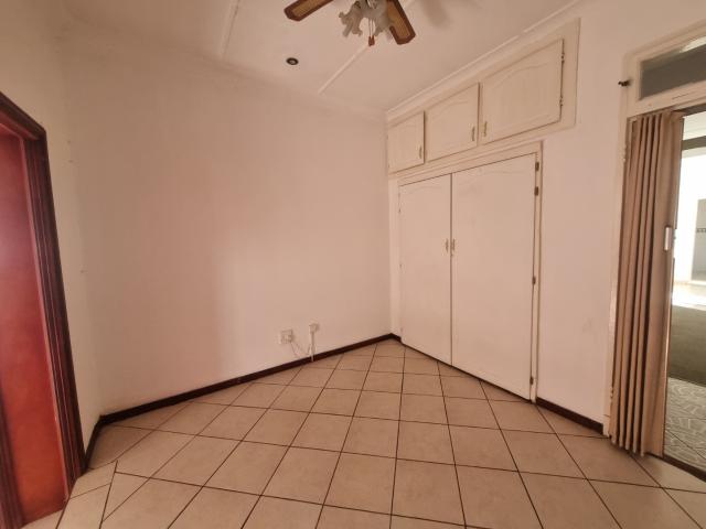 House for sale in Emmarentia, Vosloorus