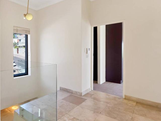 House for sale in Fresnaye, Cape Town