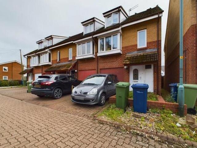 House for sale in Gloucester, Gloucestershire