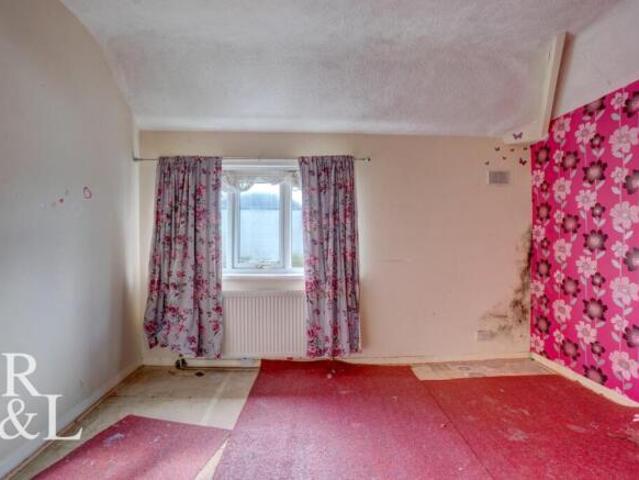 House for sale in Goldthorn Hill, Penn