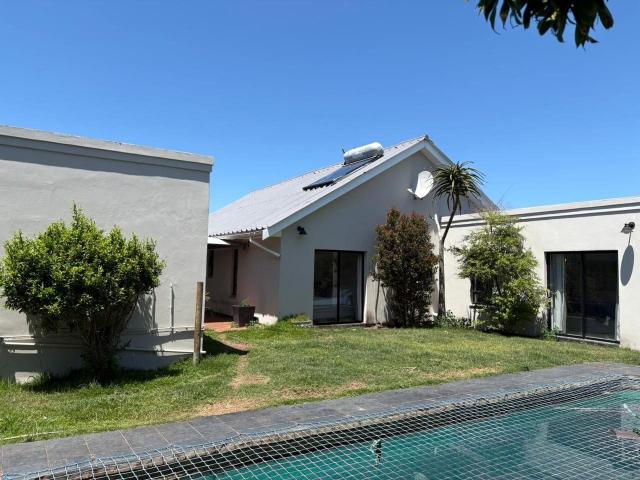 House for sale in Gonubie, Eastern Cape
