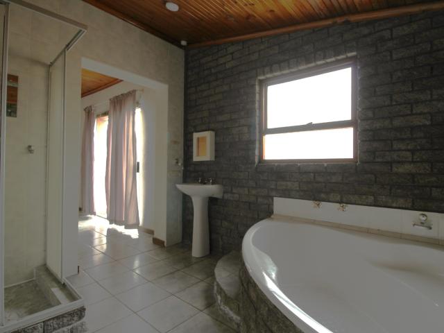House for sale in Goodwood, Western Cape