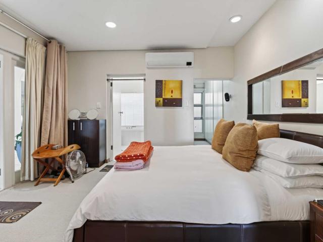 House for sale in Cape Town, Western Cape