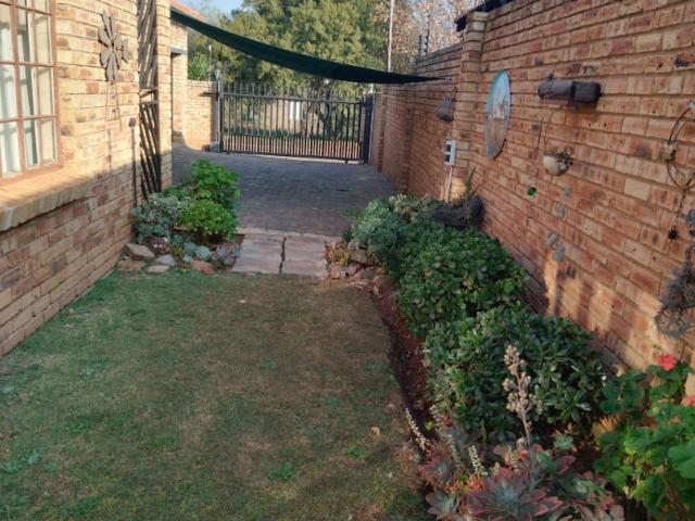 House for sale in Mohlakeng, Gauteng