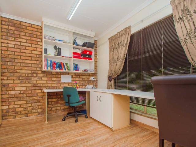 House for sale in Mohlakeng, Gauteng