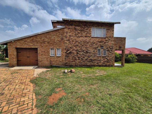 House for sale in Mohlakeng, Gauteng