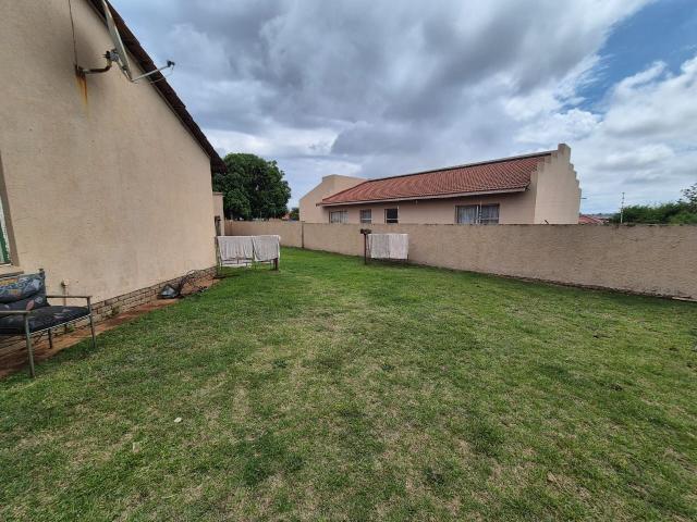 House for sale in Mohlakeng, Gauteng
