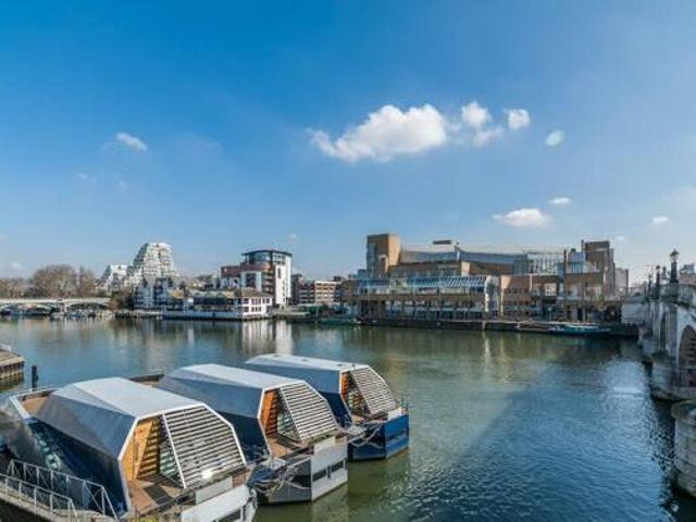 House for sale in Kingston upon Thames, Greater London